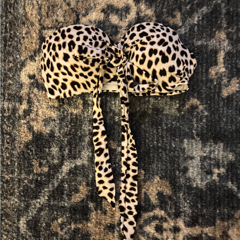 Leopard Print Strapless Bikini Top